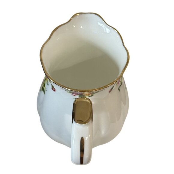 Royal Albert Old Country Roses Bone China Pitcher With Gold Trim Floral Design M - Picture 3 of 5